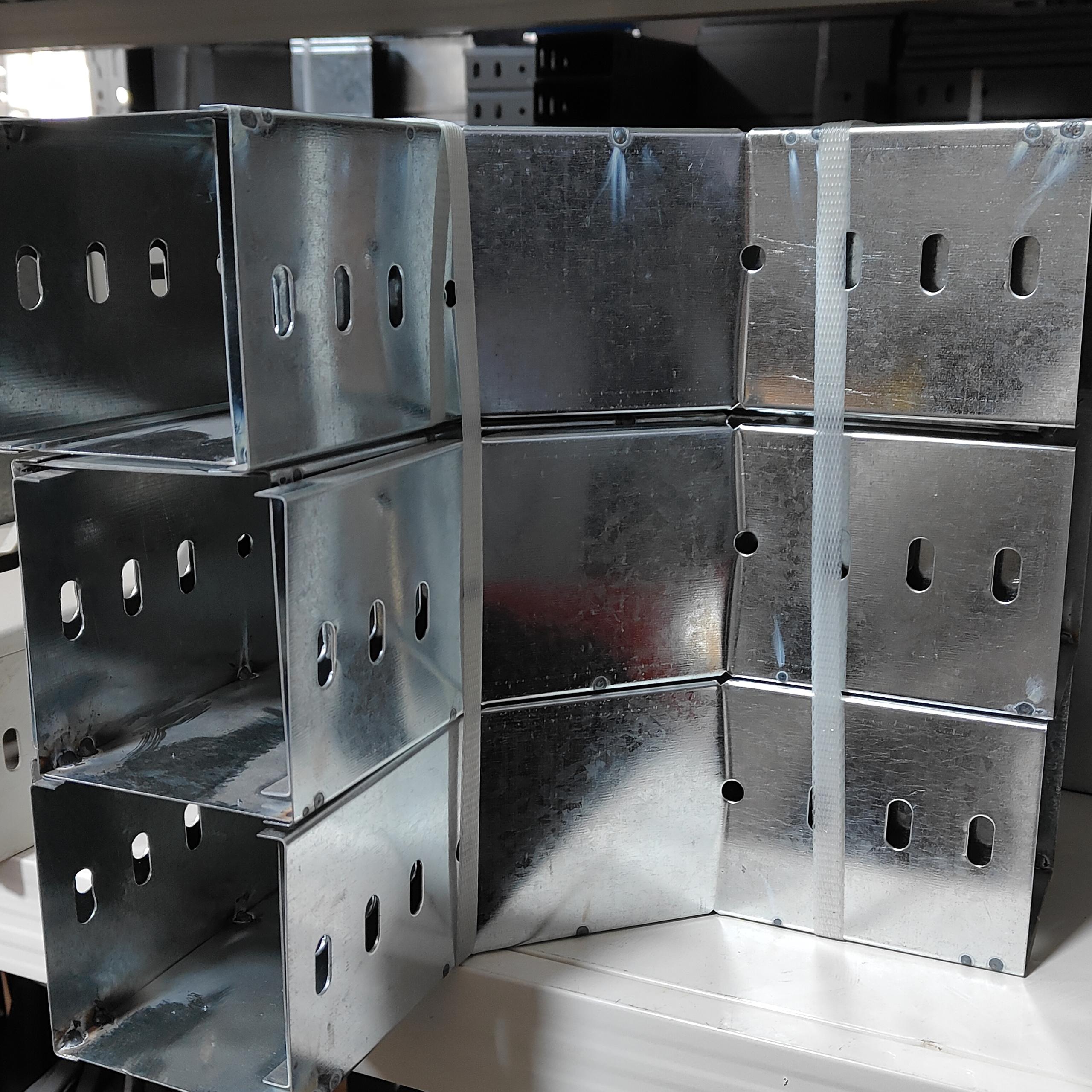 不銹鋼電纜橋架彎頭